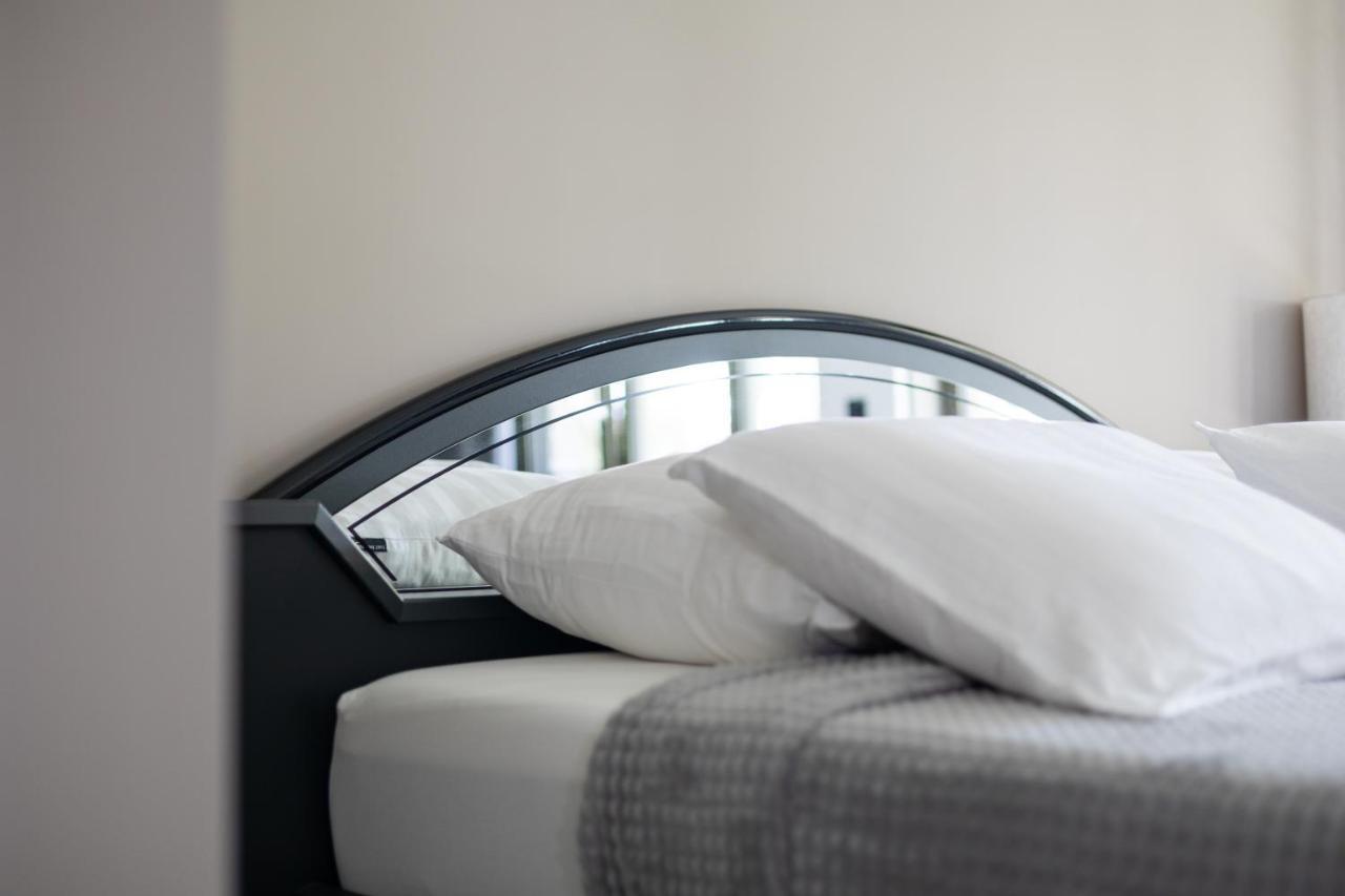 Luxury Room With King Size Bed Dordrecht Exterior photo